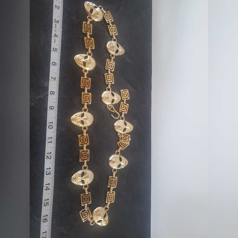 Vintage 80s Gold-Tone Mask & Greek Key Link Belt – Statement Costume Jewelry